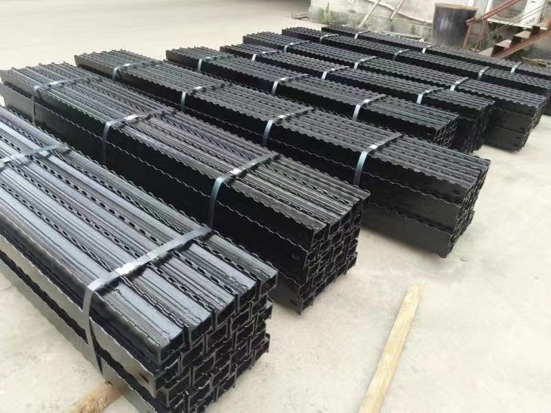 4000根金屬頂梁整裝待發(fā)，助力河南**煤礦安全生產(chǎn)